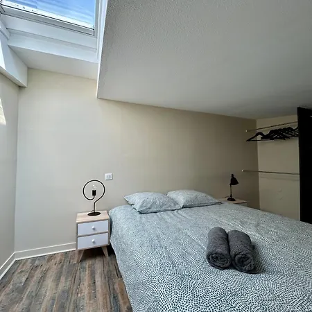 Votre Duplex En Hypercentre ! La Rochelle (Charente-Maritime)